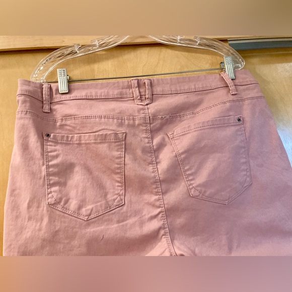 Pink Jeggings sz 16/33.  NWOT - Picture 2 of 5